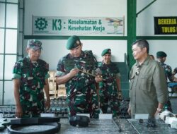 Pastikan Siap Operasional, Pangdivif 2 Kostrad Turun Langsung Tinjau Perbaikan Tank M 113 A1
