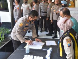 Tes Urine Digelar Oleh Kapolres Bondowoso Guna Para PJU dan Anggotanya Tidak Terjadi Penyalahgunaan Narkoba