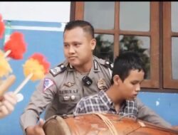 Lestarikan Budaya Polres Ponorogo Beri Pelatihan Reog kepada Anak – anak Tunanetra