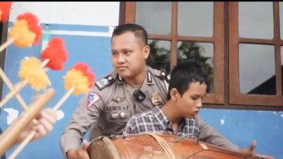 Lestarikan Budaya Polres Ponorogo Beri Pelatihan Reog kepada Anak – anak Tunanetra