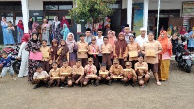 Pertemuan Guru bersama Wali Murid dan Penyerahan Raport