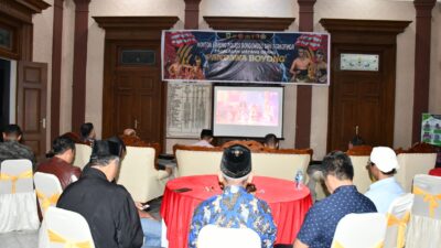 Dandim 0822 dan Forkopimda Bondowoso Nobar Pagelaran Wayang Orang “Pandawa Boyong”