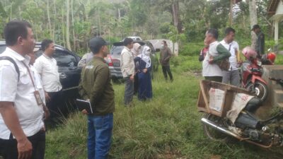 Dishut Provinsi Jatim Tinjau Pengelolaan Kopi di Perum Perhutani KPH Bondowoso