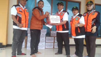 Perhutani KPH Bondowoso Memberikan Bantuan Sembako Untuk Korban Benca Banjir Bandang di Ijen