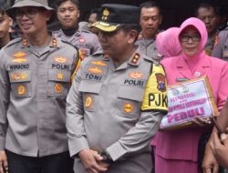 Kapolda Jatim Tinjau Langsung Lokasi Banjir Bandang di Ijen Bondowoso