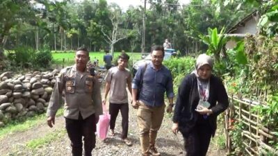 Polsek Curahdami Gandeng KSP Multi Daya Sentosa Bagikan Puluhan Sembako