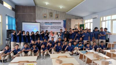 Kasi Humas Polres Bondowoso Laksanakan Penyuluhan Terkait Medsos di SMK 3 Bondowoso