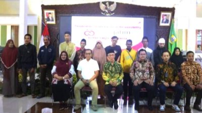 Bupati Bondowoso Hadiri Penyerahan Corporate Social Responsibility Perbaikan Rutilahu