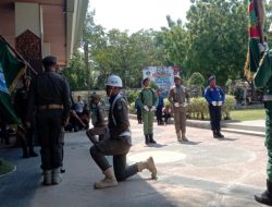 Pj Bupati Melalui Plh Sekda Bondowoso Berangkatkan Kirab Pataka Jer Basuki Mawa Beya