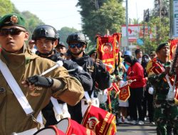 Drumband Yonif Raider 514 /SY Kostrad Tampil Memukau di Hadapan Ribuan Masyarakat Bondowoso