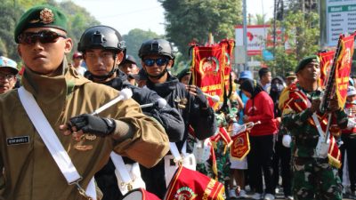 Drumband Yonif Raider 514 /SY Kostrad Tampil Memukau di Hadapan Ribuan Masyarakat Bondowoso