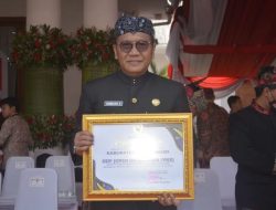 Peringati Harjaprov Bondowoso Terima Penghargaan dari Gubernur Jatim