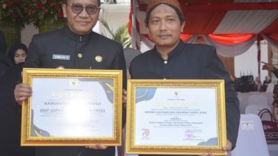 Peringatan Harjaprov PJ Bupati Bondowoso Terima Penghargaan dari Gubernur Jatim