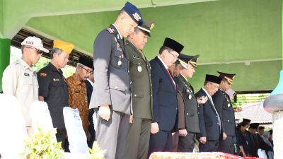 Kodim 0822 Bondowoso Ikuti Upacara Pengibaran Bendera Peringati Hari Pahlawan