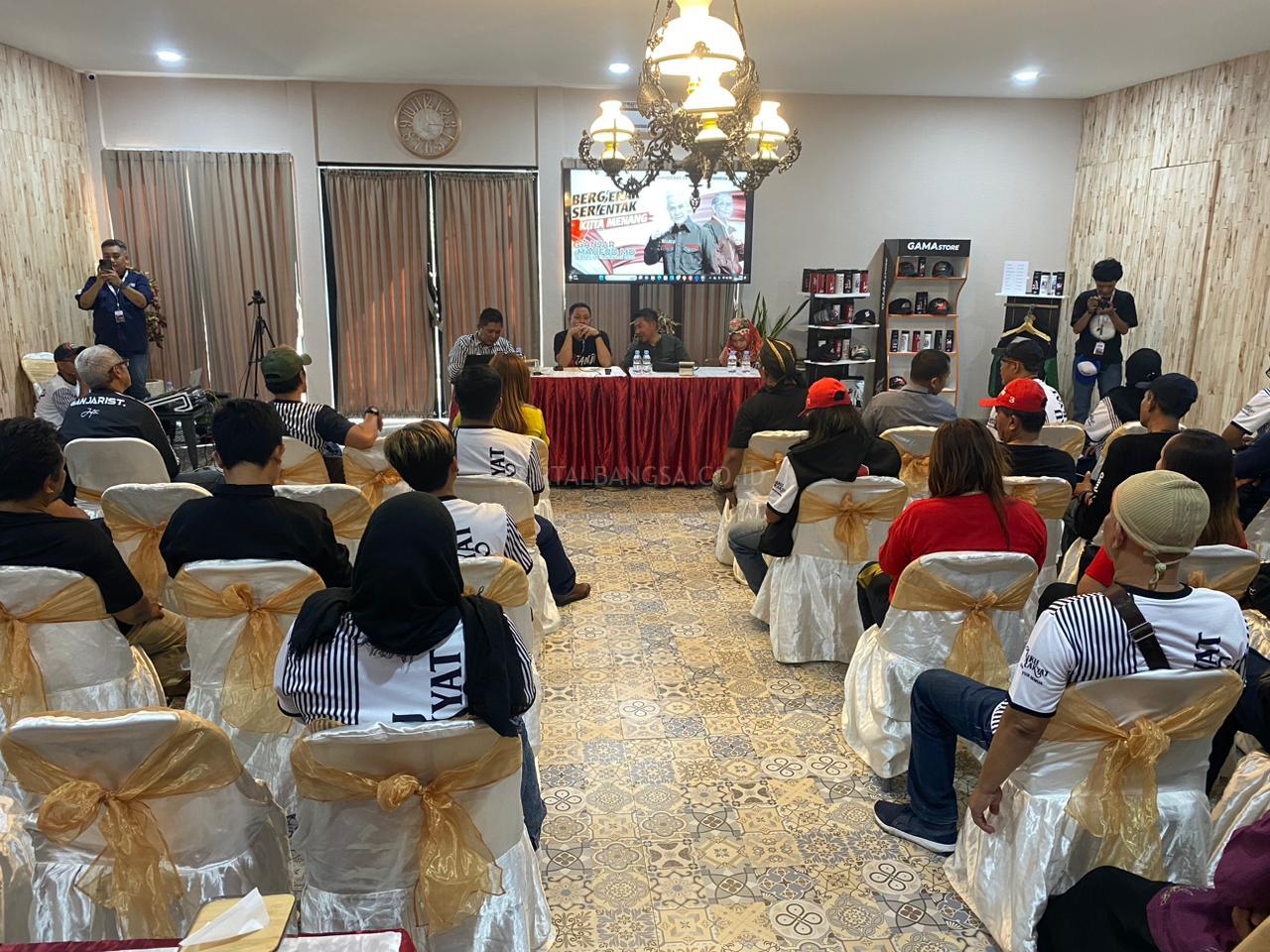 Komunitas Sego Anget