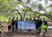 Musim Penghijauan: PT Meratus Line dan Flower Story Tanam 400 Pohon di Jakarta Timur