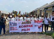 Sambut HUT Zulfikar Dhanam Nuary, Komunitas Sego Anget Bondowoso Bagikan Nasi Kotak