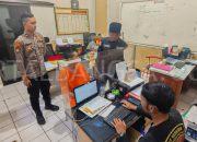 Polisi Berhasil Ungkap Misteri Penyiraman Air Cabai Sopir Taksi Online di Kota Probolinggo,Tersangka Diamankan