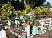 Peringati HUT Persit Ke-78, Ketua Persit Kodim 0822 Bondowoso Pimpin Ziarah dan Tabur Bunga