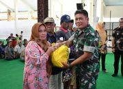 Kasdim 0822 Bondowoso Hadiri HUT Satpol PP dan Pembagian Ratusan Paket Sembako