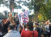 Dukung Kemerdekaan Palestina, Komite Umat Islam Anti Amerika Bakar Bendera Israel