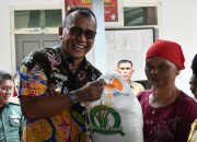 Turun Langsung ke Lapangan, Pj Bupati Bondowoso Pastikan Penyaluran Bangan Tepat Sasaran