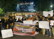 Turun ke Jalan dan Kenakan Pita Hitam, Puluhan Jurnalis Bondowoso Menolak RUU Penyiaran