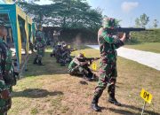 Prajurit Kodim 0812 Lamongan Tingkatkan Kemampuan Menembak