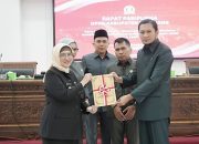 Rapat Paripurna l DPRD Kabupaten Lumajang Penyampaian Nota Keuangan Terkait Raperda