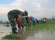 Begini Cara Babinsa Kodim 0812/Lamongan Menjaga Keakraban Dengan Masyarakat