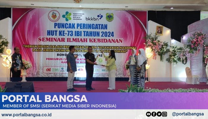 Pj Bupati Beri Apresiasi Pada 800 Bidan Bondowoso di Puncak HUT ke – 73 IBI
