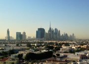 Hitung mundur ke Acara PT Signature Real Estate di Gading Serpong, Indonesia. Menyadari kehadiran Pengembang AZIZI.