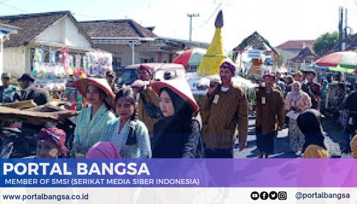 Arak Arakan Tumpeng di Desa Tumpeng Lumajang, Bentuk Syukur di Bulan Muharram