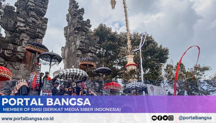 Mengenal Lebih Dekat Pura Mandhara Giri Semeru Agung di Lumajang
