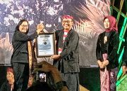 Libatkan Ribuan Pelajar, Bondowoso Pecahkan Rekor Muri ” Tari Ojung “