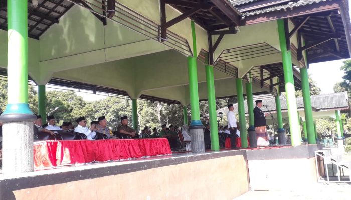 Pj.Bupati Bondowoso Tegaskan Dukung Program Berbasis Pesantren, Ada Apakah?