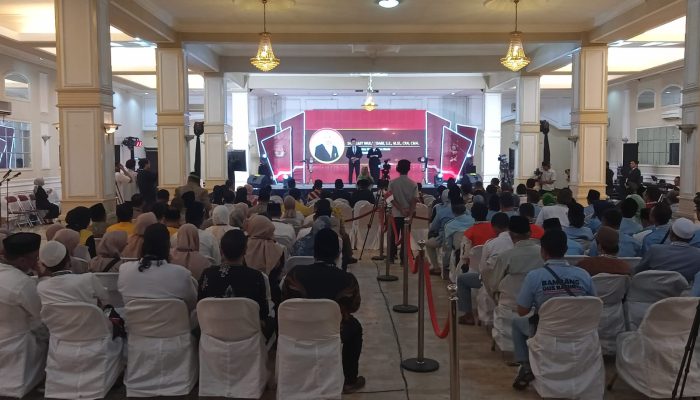 Debat Perdana Cabup dan Cawabup Pilkada Th 2024 “Membangun Bondowoso Untuk Semua”