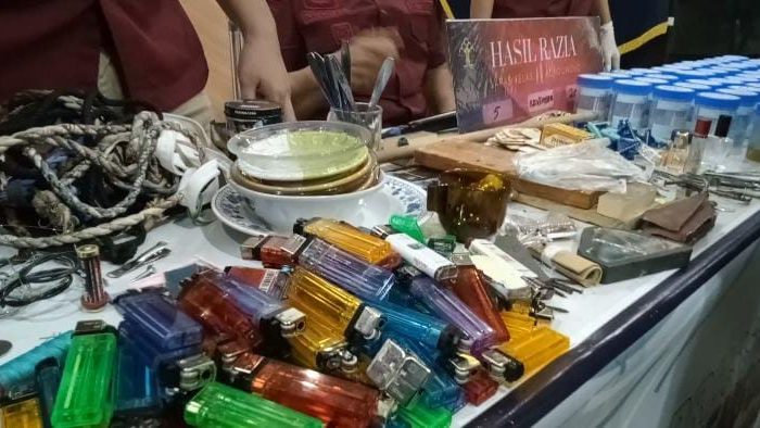 Lapas Klas IIB Bondowoso Gandeng TNI/Polri Bersih Bersih Kamar Narapidana