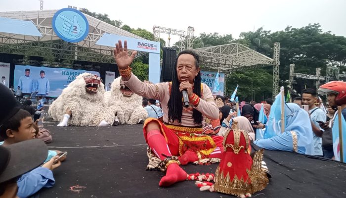 Kesenian Lokal dan Atraksi Budaya Meriahkan Kampanye Akbar Paslon Bagus