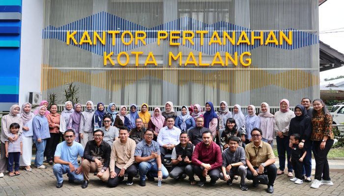 Tinjau PELATARAN di Kantah Kota Malang, Wamen Ossy Ingatkan Kewajiban Seluruh Jajaran untuk Berikan Pelayanan Terbaik kepada Masyarakat