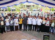 Tegaskan Kepastian Hukum Tanah Warga Negara, Menko AHY dan Wamen Ossy Serahkan Setipikat Tanah untuk Warga Lebak