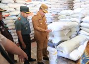 Wali Kota Probolinggo Launching Penyaluran Beras untuk 17.132 Keluarga Penerima Manfaat