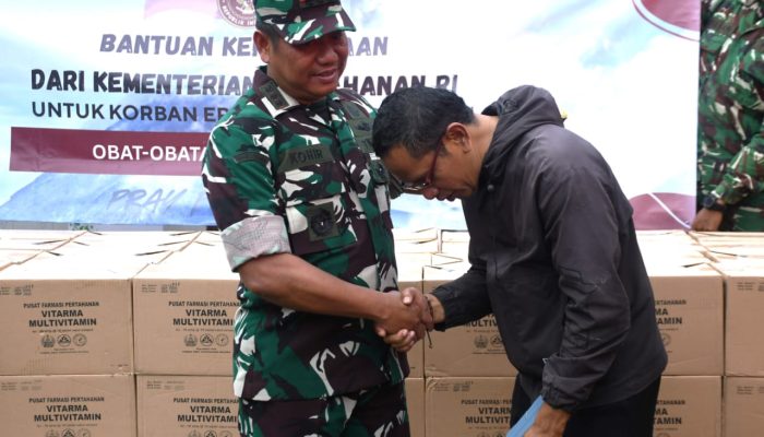 Komitmen TNI Untuk Rakyat, Danrem 083/Bdj Salurkan Bantuan