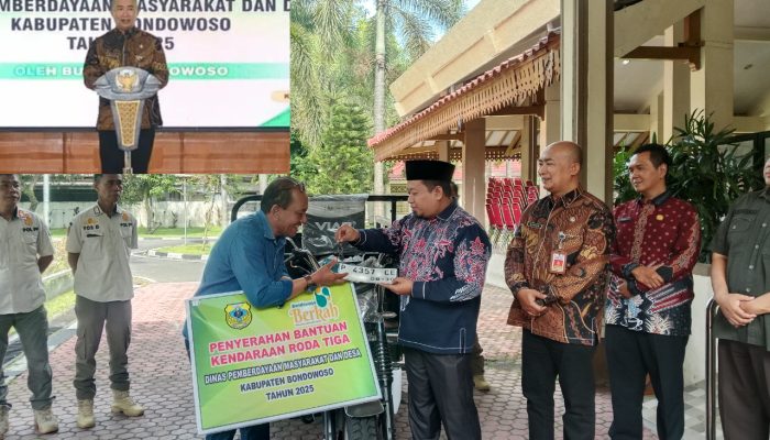 Mahfud Junaidi Tegaskan: Bantuan Roda Tiga Tak Boleh Dijual, Harus Gerakkan Ekonomi Warga