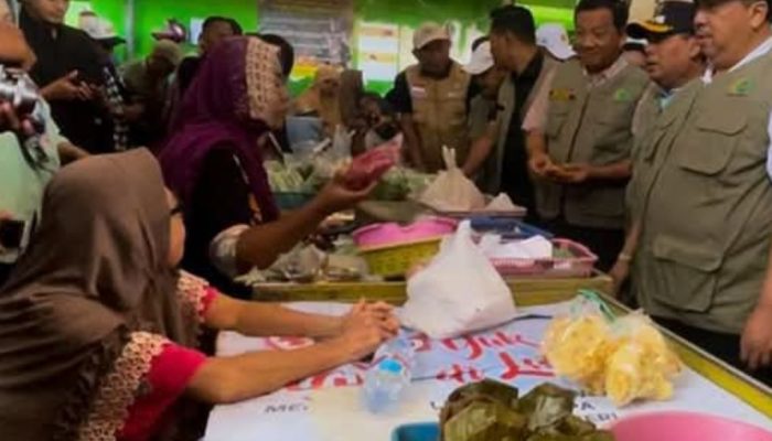 Pemkab Jombang Pantau Pasar Pon, Pastikan Stok Pangan Aman Jelang Nataru