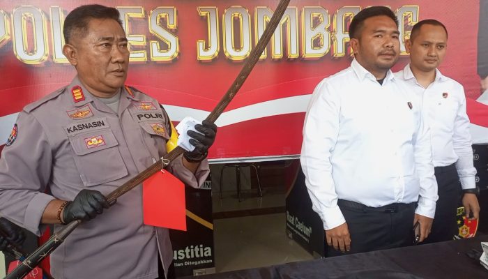 Press Release Polres Jombang: Amankan Sejumlah Pemuda Bawa Sajam Dan Bom Rakitan