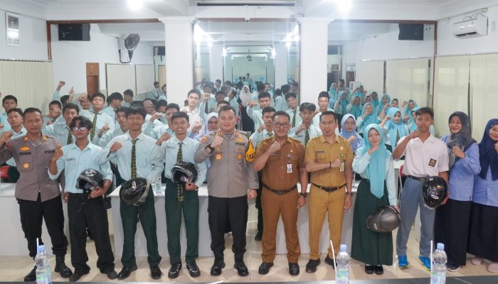 Kapolres Jombang Ingatkan Pelajar SMK PGRI 1: Jauhi Kenakalan, Raih Masa Depan