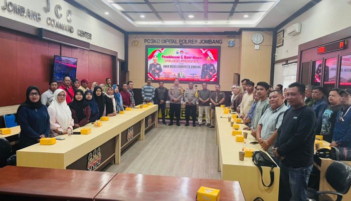 Silaturahmi Polres Jombang dan Awak Media: Ngopi Bersama Bangun Sinergi dan Transparansi