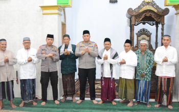 Lewat Suling, Kapolres Bondowoso Dekatkan Polri dengan Warga Tamansari